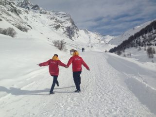 for val disere non skiers blog, walking up col diseran for val disere non skiers blog, walking up col diseran